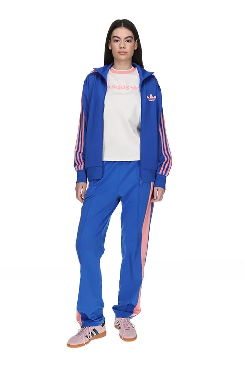<center><big><b>adidas</center></big></b>