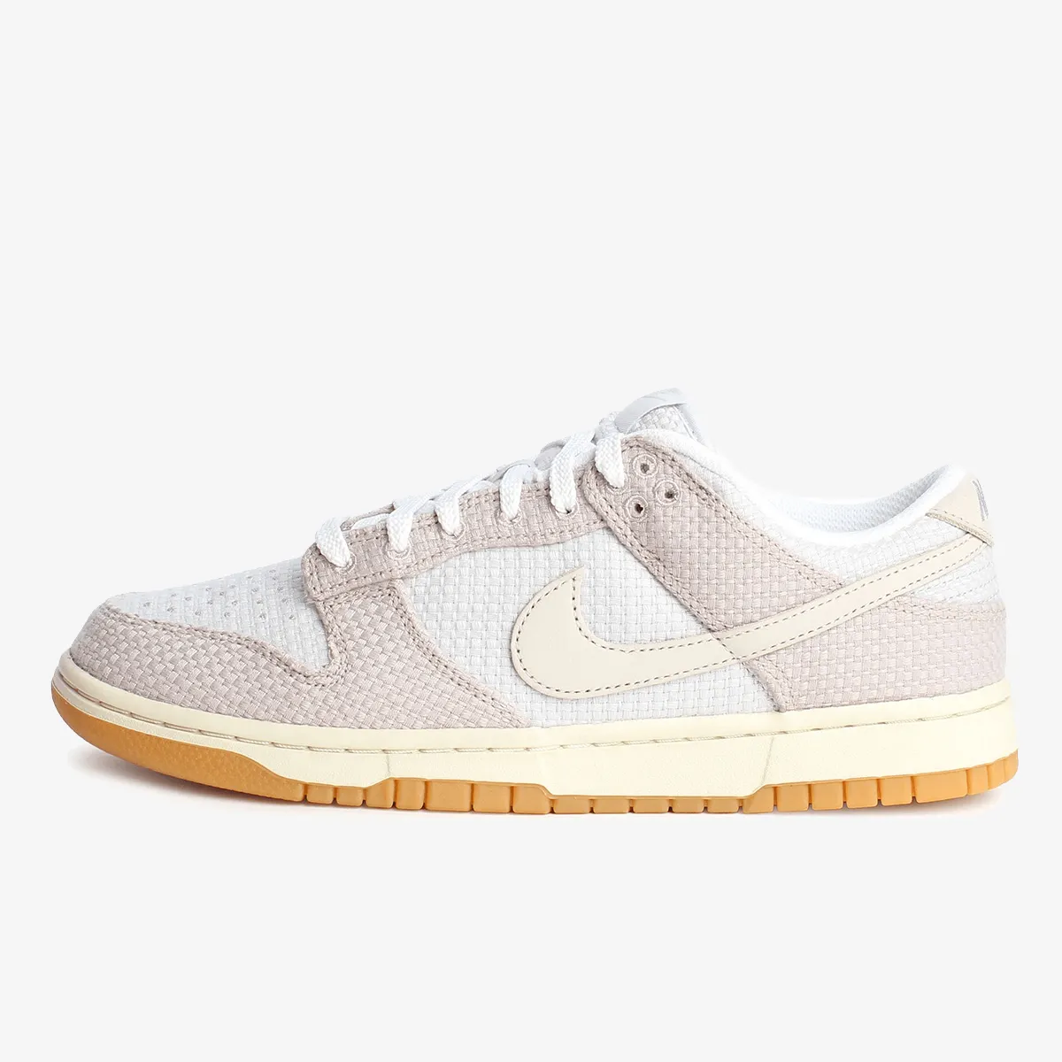 <center><b><big>Nike Dunk Low Retro SE</center></b></big>