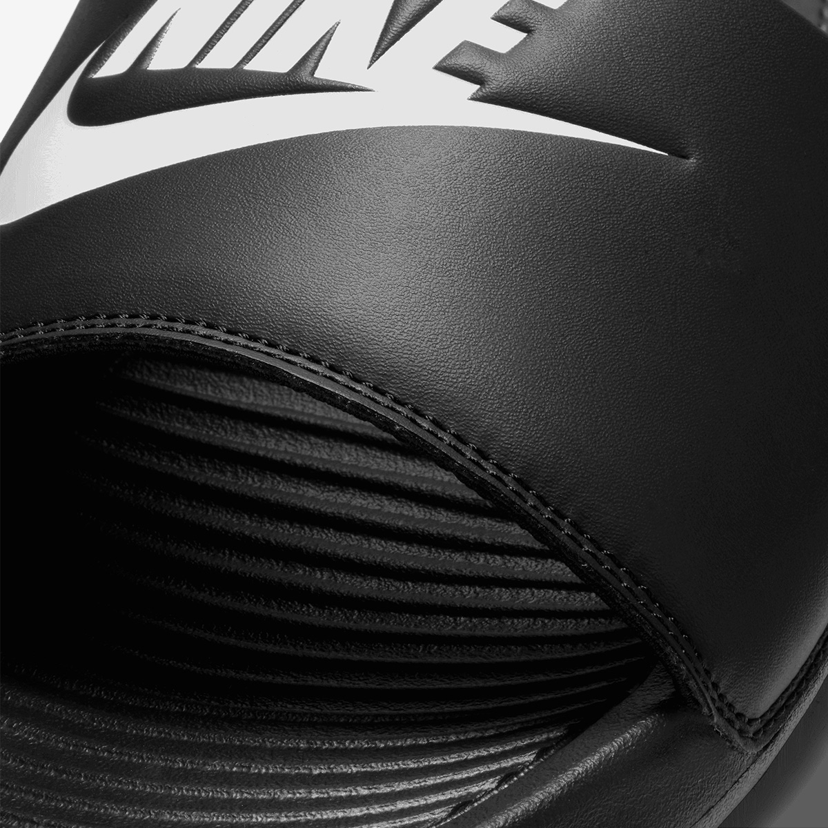Nike Papuče Victori One 