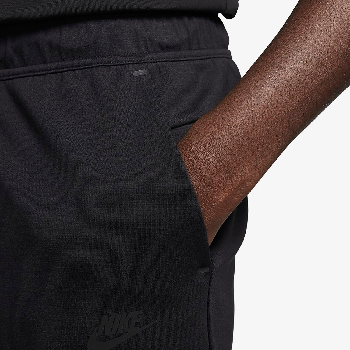 Nike Šorc Tech Essentials 