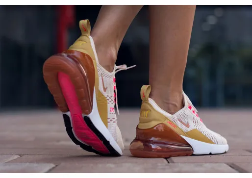 NIKE AIR MAX 270- Street style zvijezda