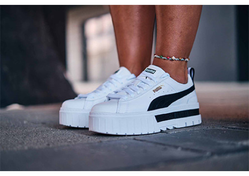 Complete your look and give a unique touch with these Puma sneakers.
