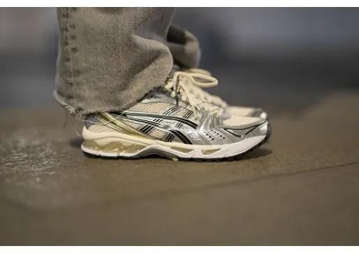 Retro dizajn sa savremenim Twistom: Asics Gel-Kayano 14