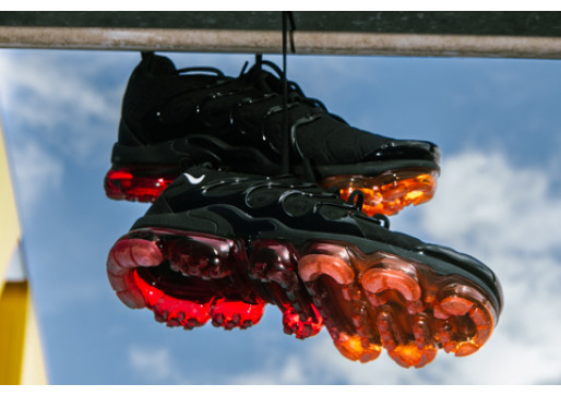 NIKE AIR VAPORMAX PLUS – WHERE STYLE MEETS MOVEMENT