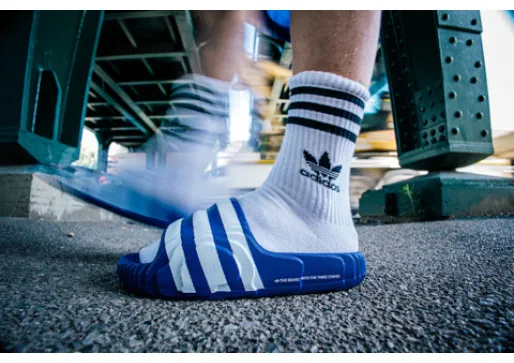 Ljeto Počinje S Pravim Korakom — adidas Adilette 22