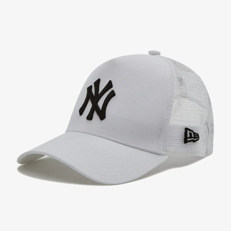 NEW ERA Kačket ESSENTIAL AF TRUCKER NEYYAN WHI 