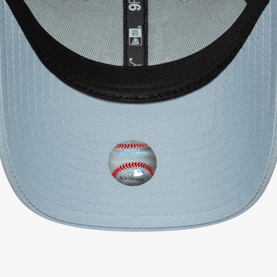 New Era Kačket METALLIC LOGO 9FORTY® 