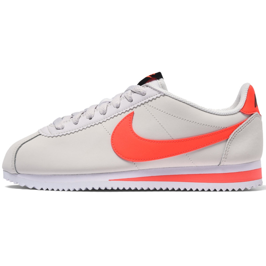 Buzz new arrivals cortez nike
