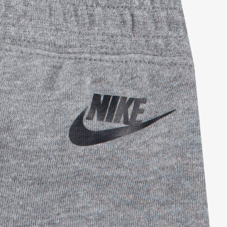 NIKE Šorc Thrill 