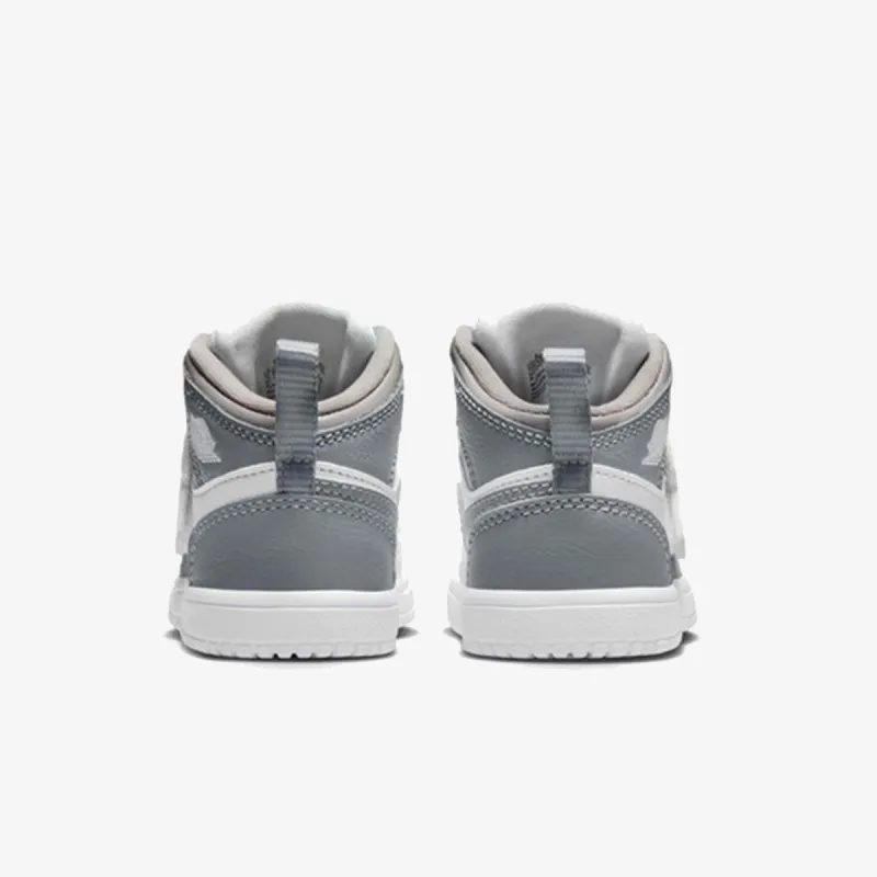 Nike Patike Sky Jordan 1 