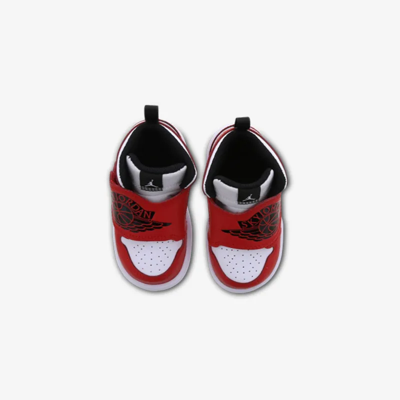 Nike Patike SKY JORDAN 1 BT 