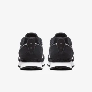 Nike Patike Venture Runner 