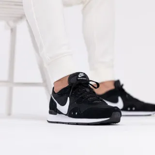 Nike Patike Venture Runner 