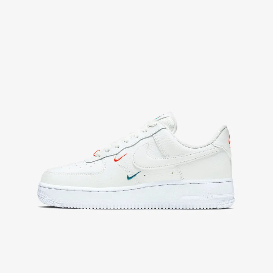 Nike Patike WMNS AIR FORCE 1 '07 ESS 