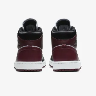 Nike Patike WMNS AIR JORDAN 1 MID SE 