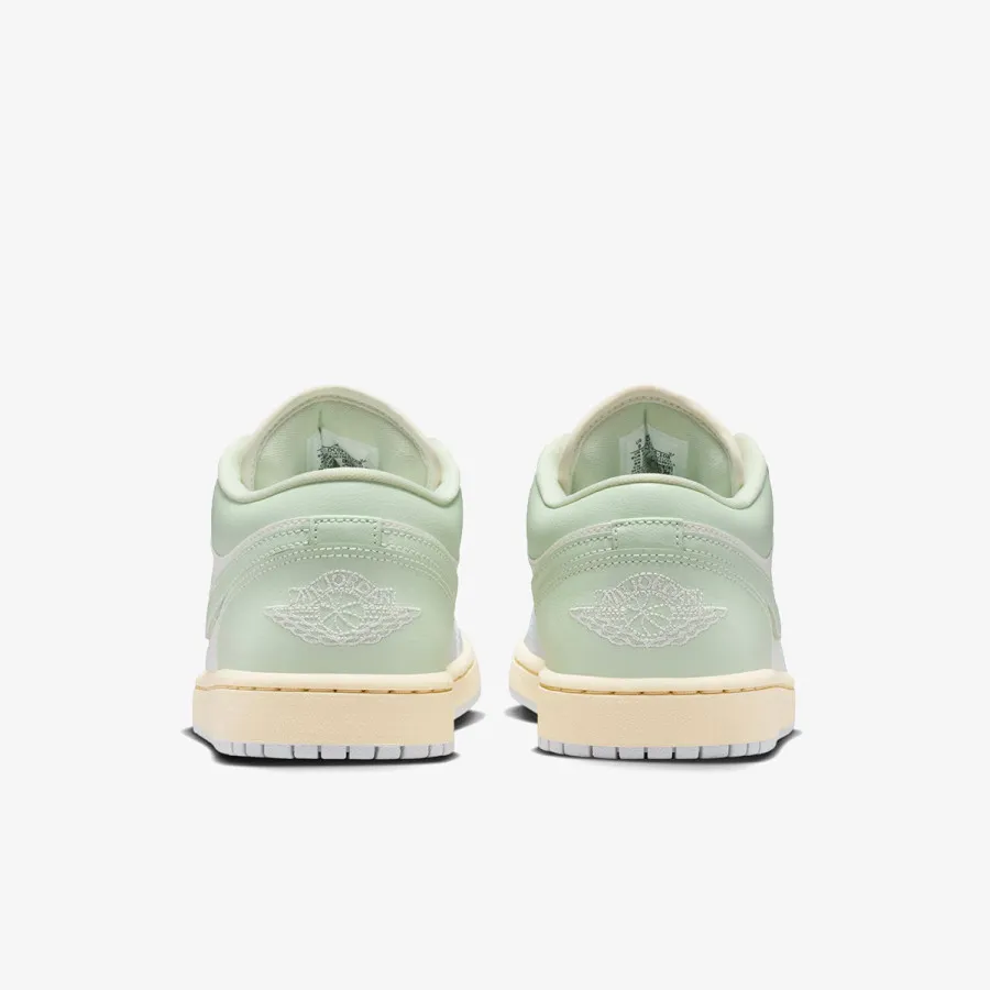 Nike Patike WMNS AIR JORDAN 1 LOW 