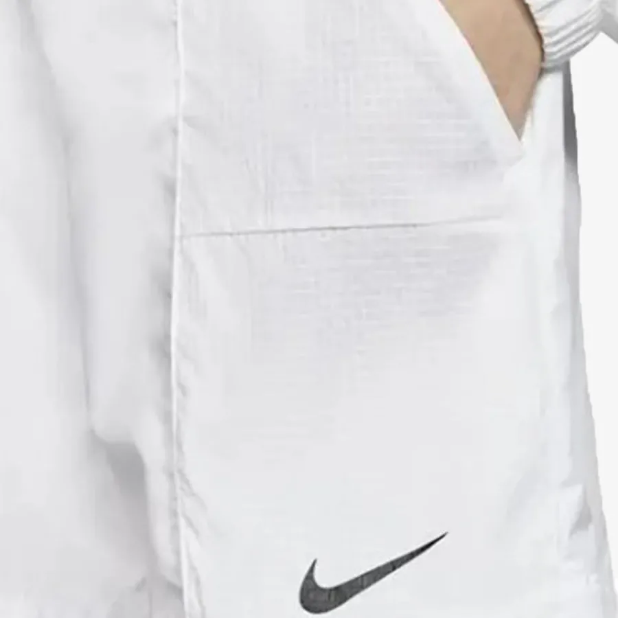 Nike Šorc W NSW SWSH SHORT WVN NFS 