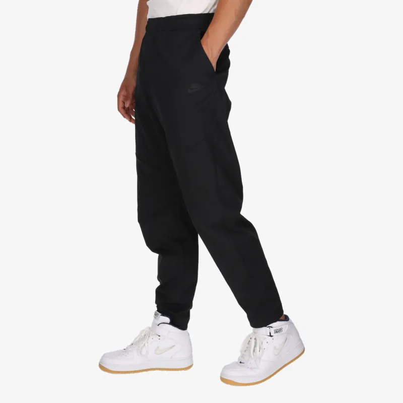 NIKE Donji dio trenerke Sportswear Tech Essentials 