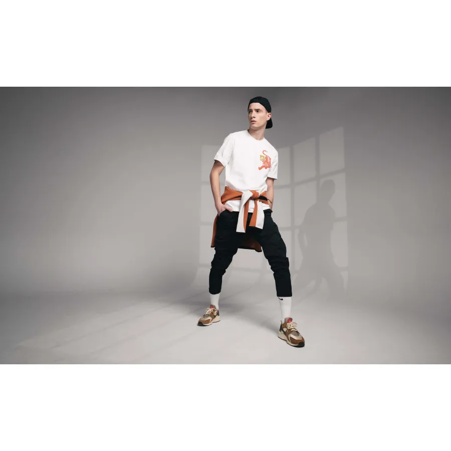 NIKE Donji dio trenerke Sportswear Tech Essentials 