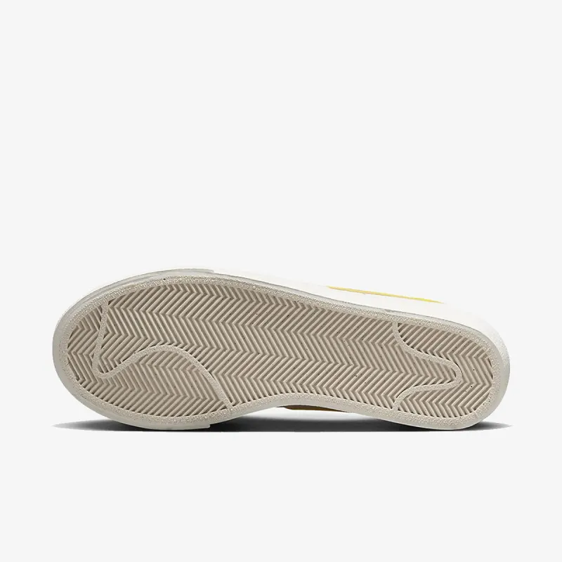 Nike Patike Blazer Low Platform 