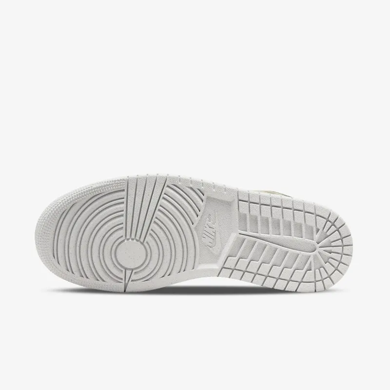 Nike Patike WMNS AIR JORDAN 1 MID SE DEC 