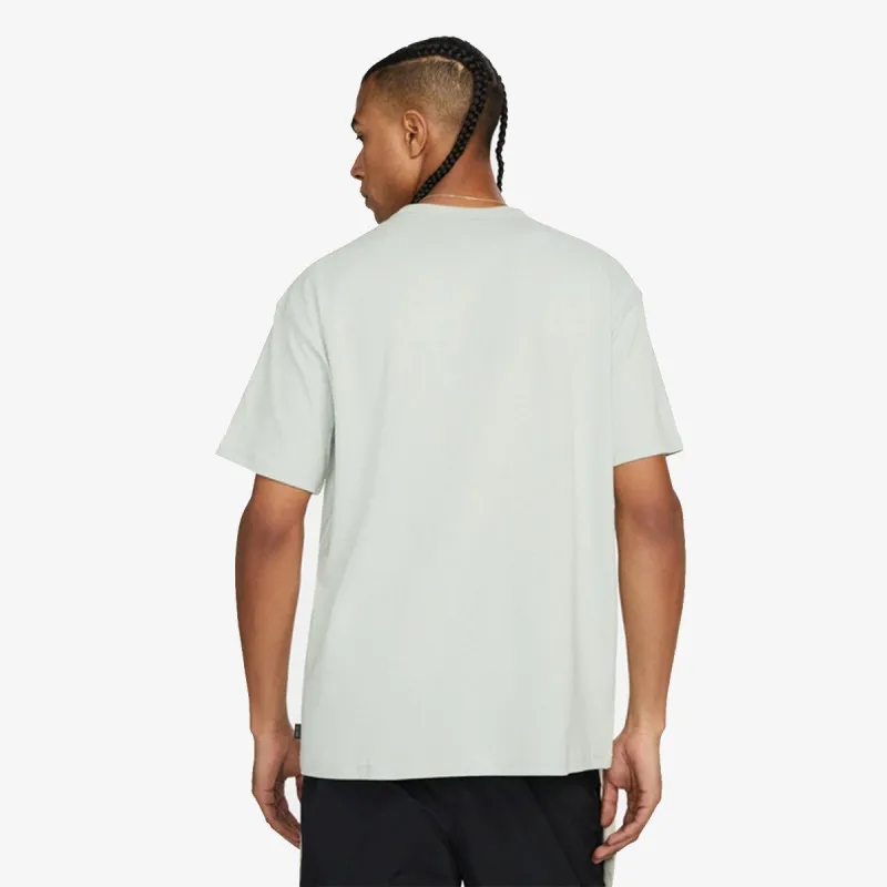 Nike Majica Sportswear Premium Essentials 