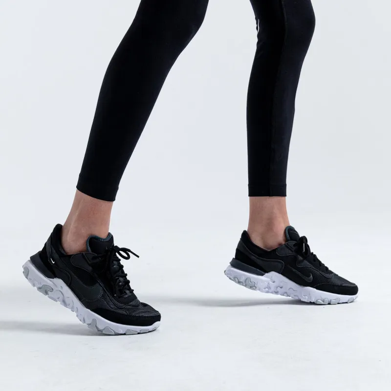 Nike Patike React Revision 