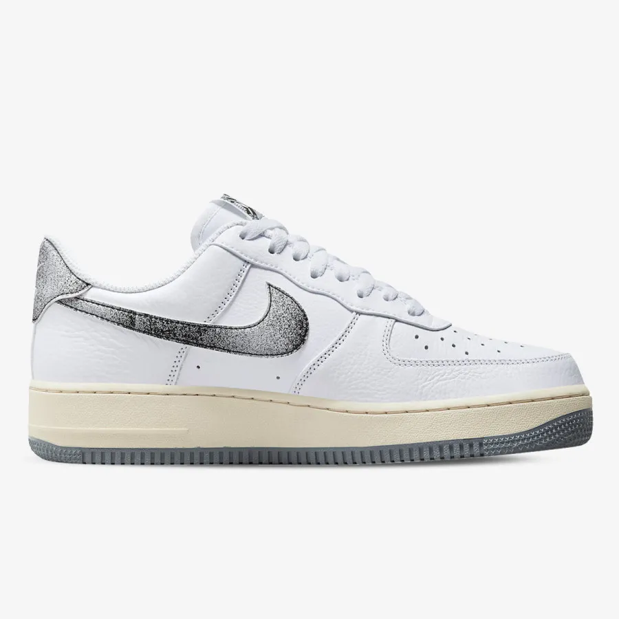 Nike Patike AIR FORCE 1 '07 LX EMB 