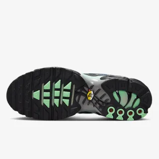 Nike Patike Air Max Plus GFX 