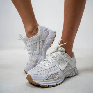 Nike Patike Zoom Vomero 5 