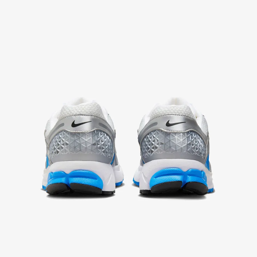 Nike Patike Zoom Vomero 5 