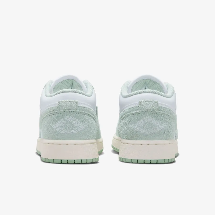 Nike Patike AIR JORDAN 1 LOW SE BG 
