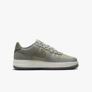 Nike Patike Air Force 1 LV8 