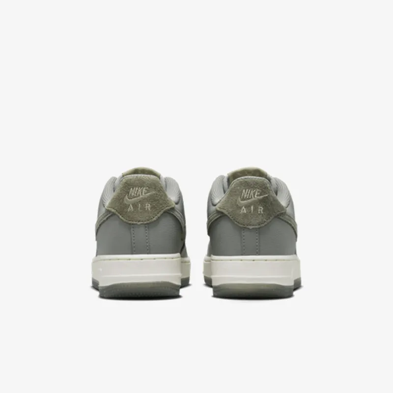 Nike Patike Air Force 1 LV8 