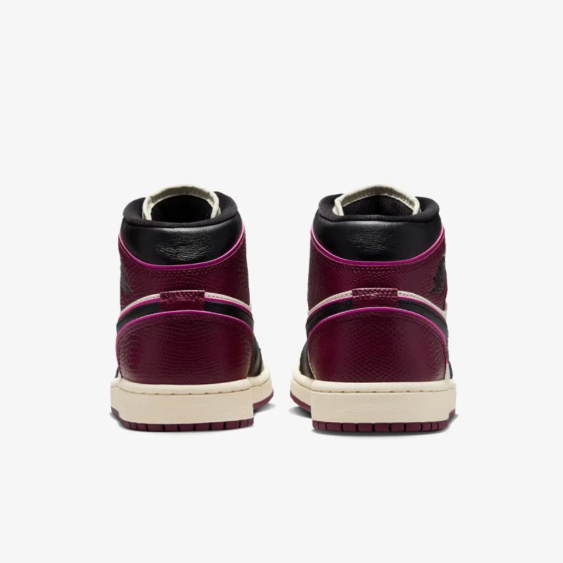 Nike Patike Air Jordan 1 Mid SE 