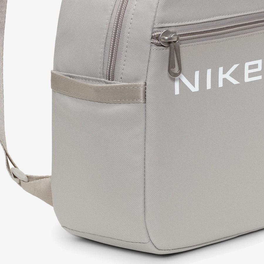 Nike Ranac Futura 