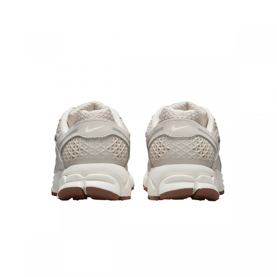 Nike Patike W NIKE VOMERO 5 NA 