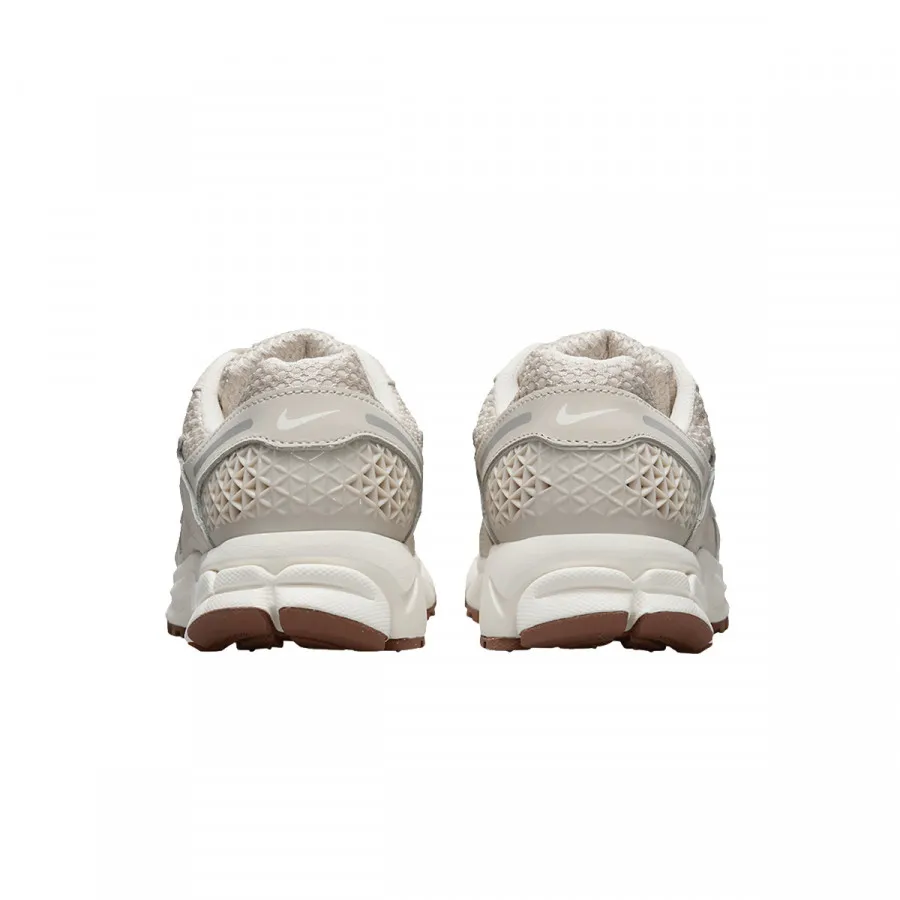 Nike Patike W NIKE VOMERO 5 NA 