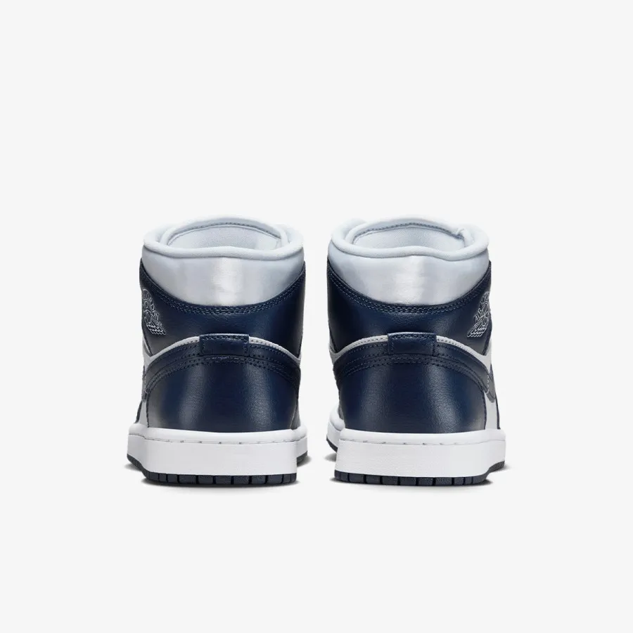 Nike Patike WMNS AIR JORDAN 1 MID SE 