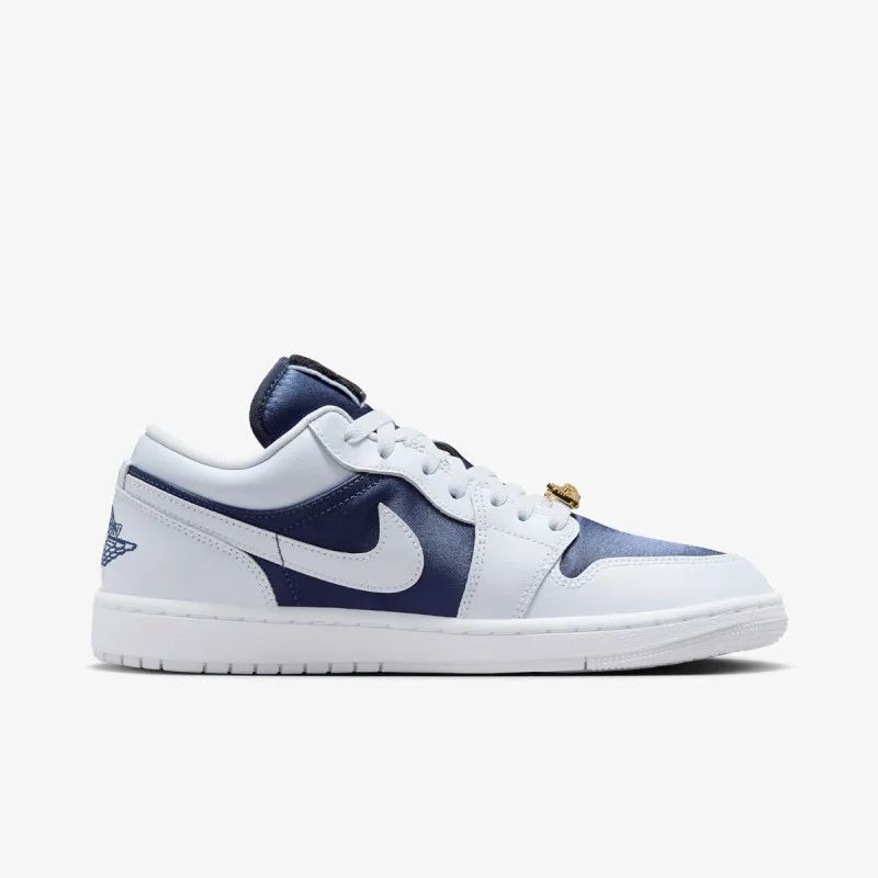 Nike Patike WMNS AIR JORDAN 1 LOW SE 