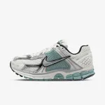 Nike Patike Vomero 5 