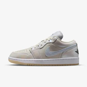 Nike Patike WMNS AIR JORDAN 1 LOW SE CNY 