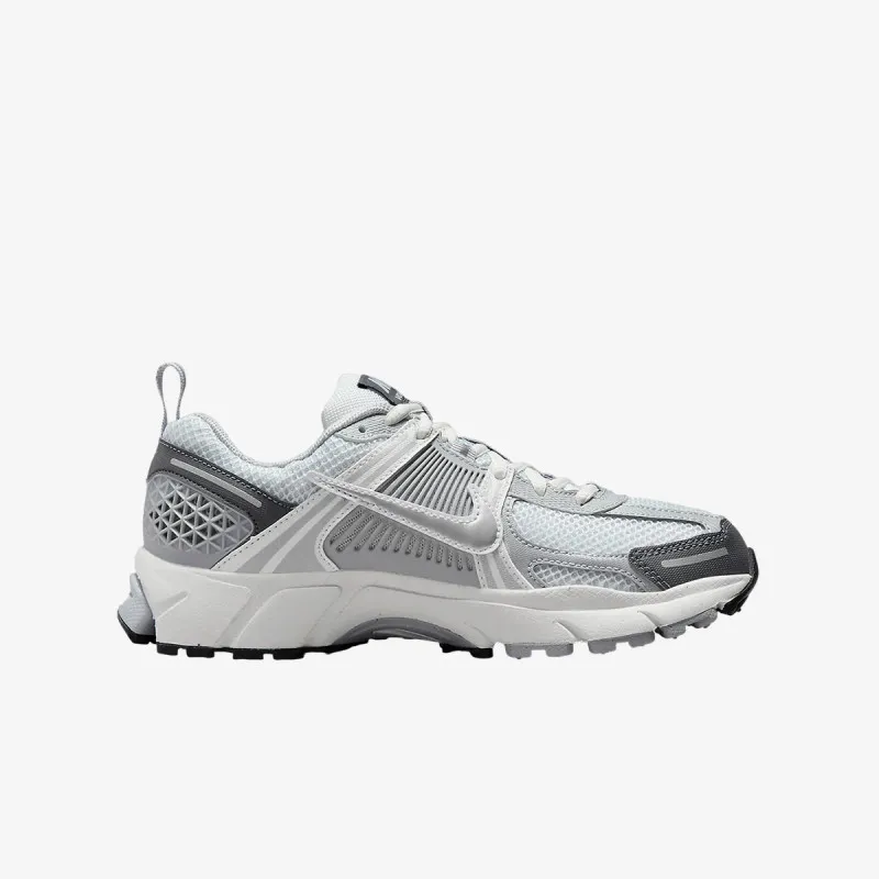 Nike Patike VOMERO 5 BG 