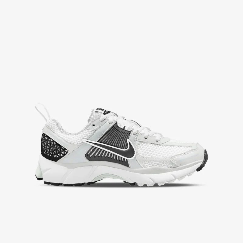 Nike Patike Vomero 5 