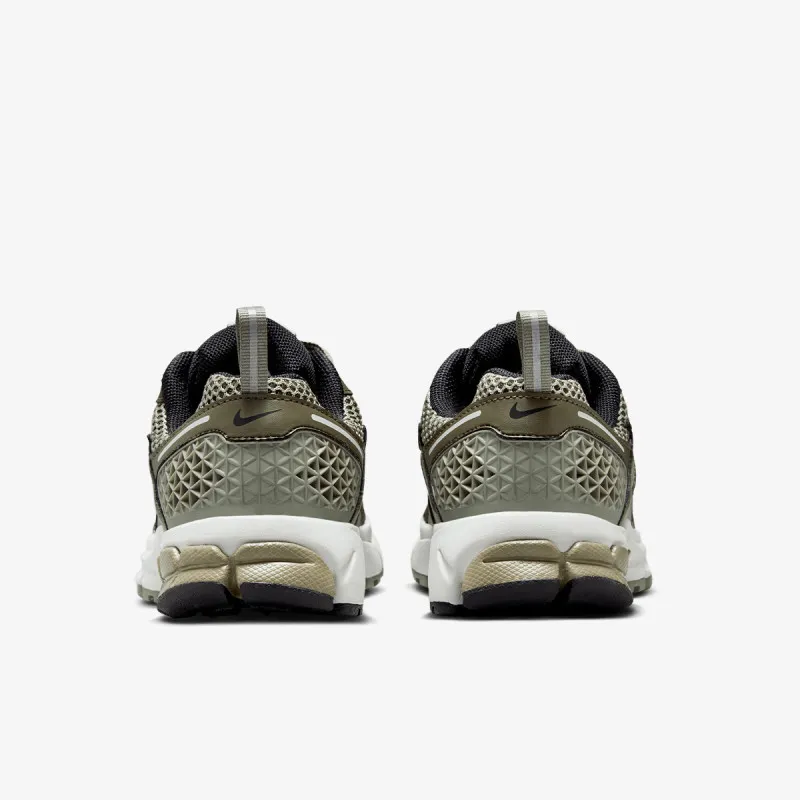 Nike Patike Vomero 5 
