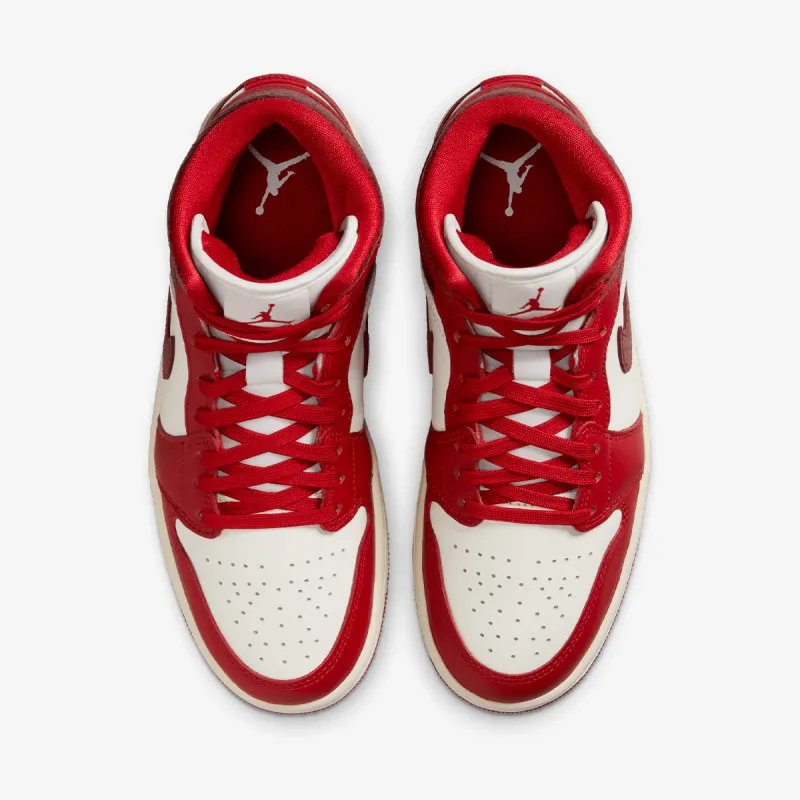 Nike Patike WMNS AIR JORDAN 1 MID SE V2 
