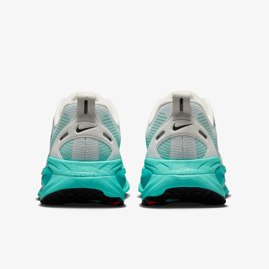 Nike Patike NIKE VOMERO 18 
