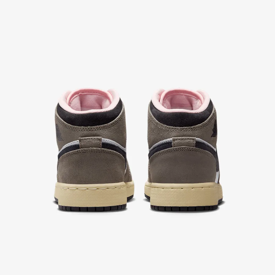 Nike Patike AIR JORDAN 1 MID SE BG 