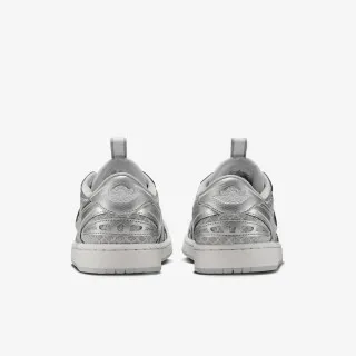 Nike Patike WMNS AIR JORDAN 1 MM LOW V3 