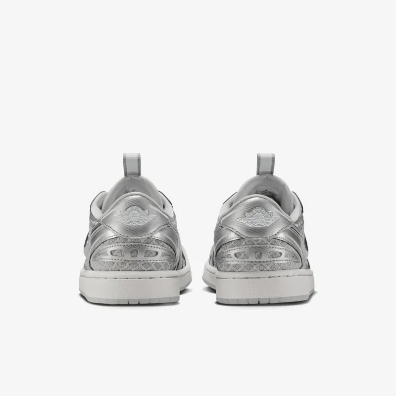 Nike Patike WMNS AIR JORDAN 1 MM LOW V3 